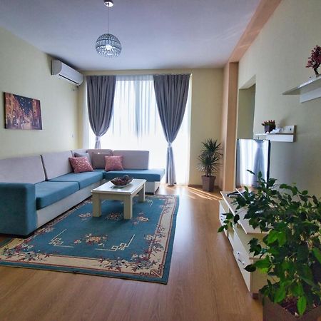 Dai Apartments Gjirokastër Exteriör bild